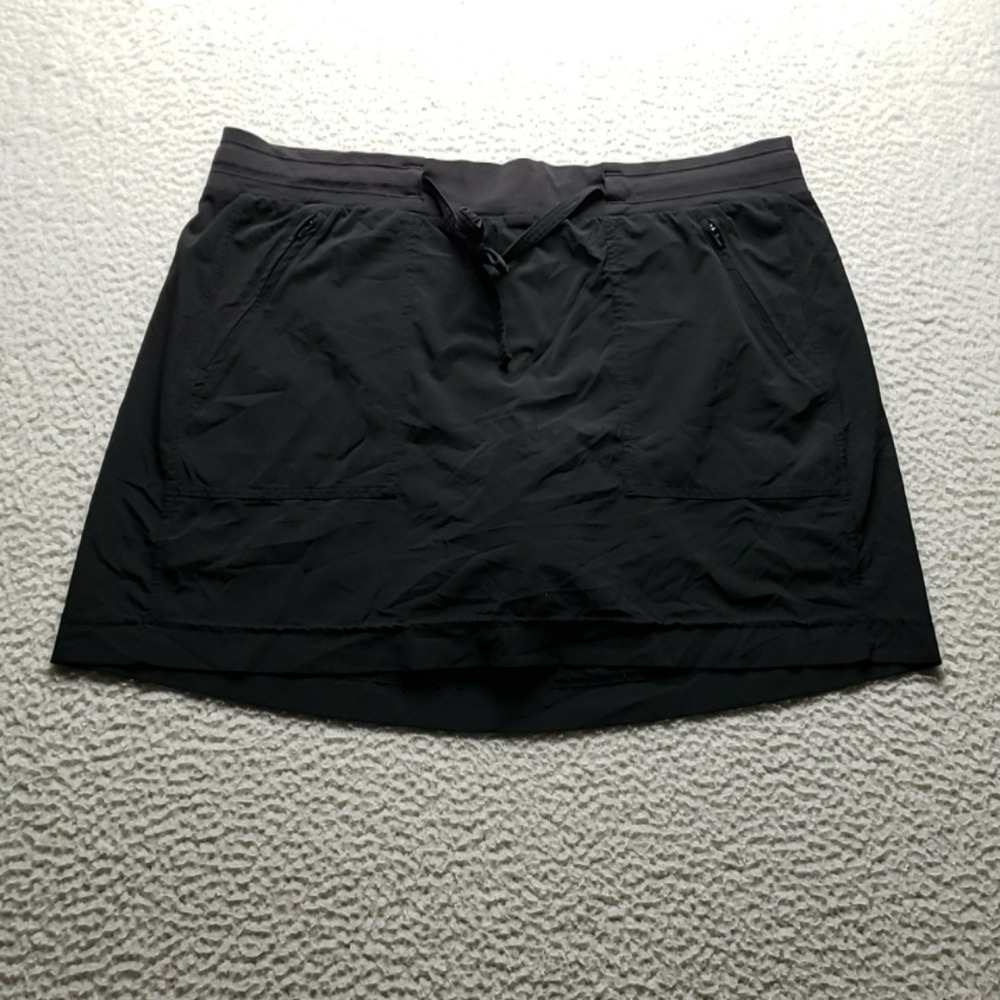 Athleta Chelsea Cargo Skort Womens 12 Black Solid Athletic Pockets Drawstring
